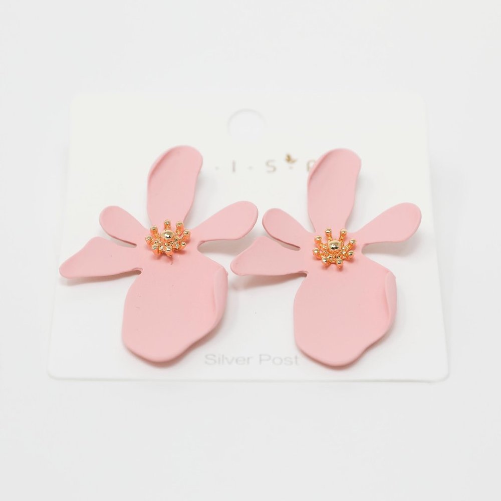 Large Pink Flower Earrings with Gold Center Detail - Picture 11 of 12